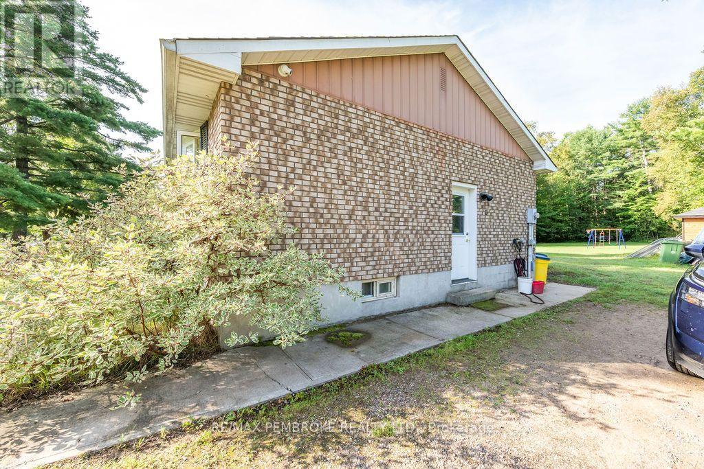 393 BIGGS ROAD - 11