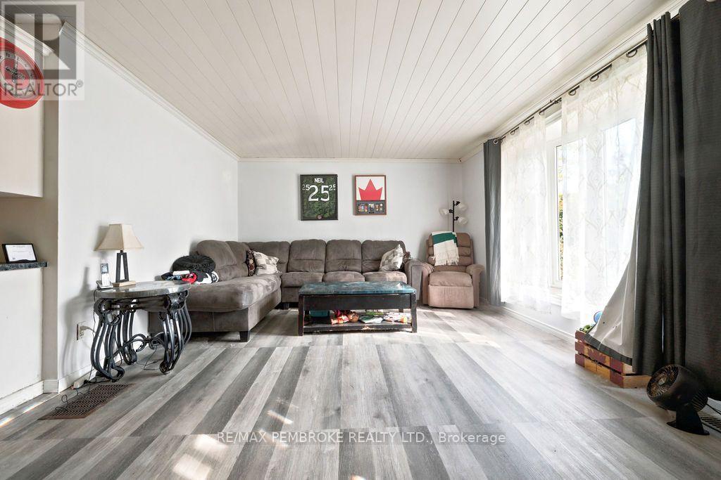 393 BIGGS ROAD - Image 15