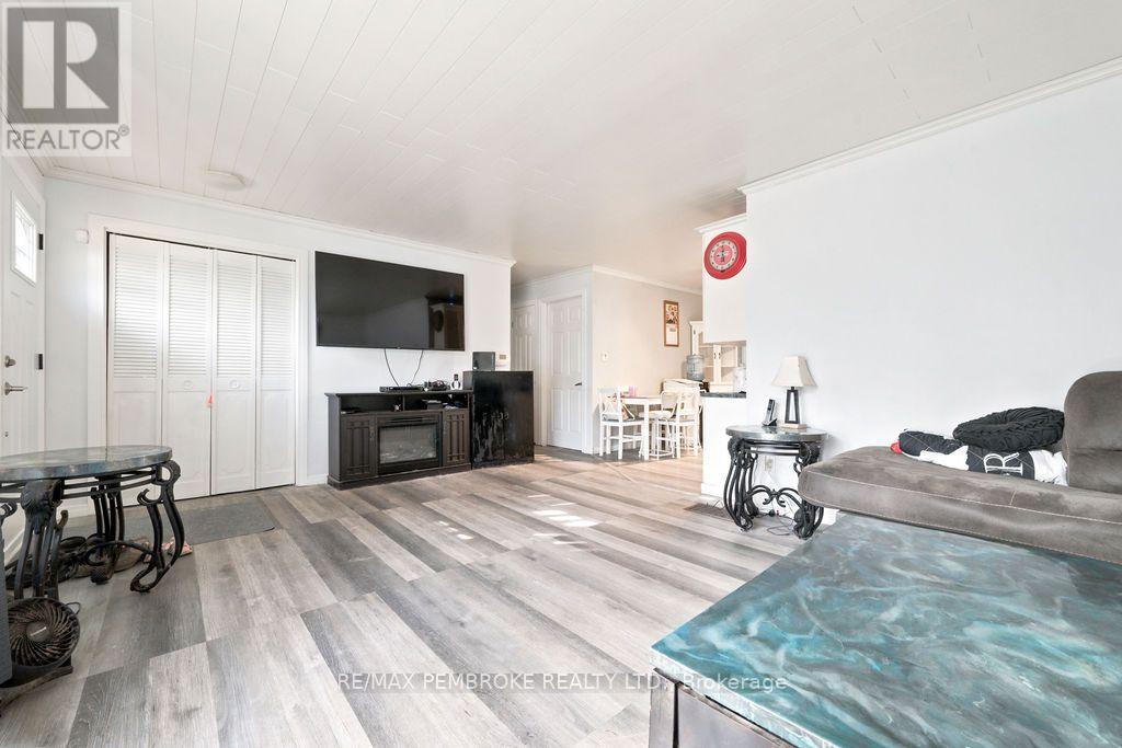 393 BIGGS ROAD - Image 19