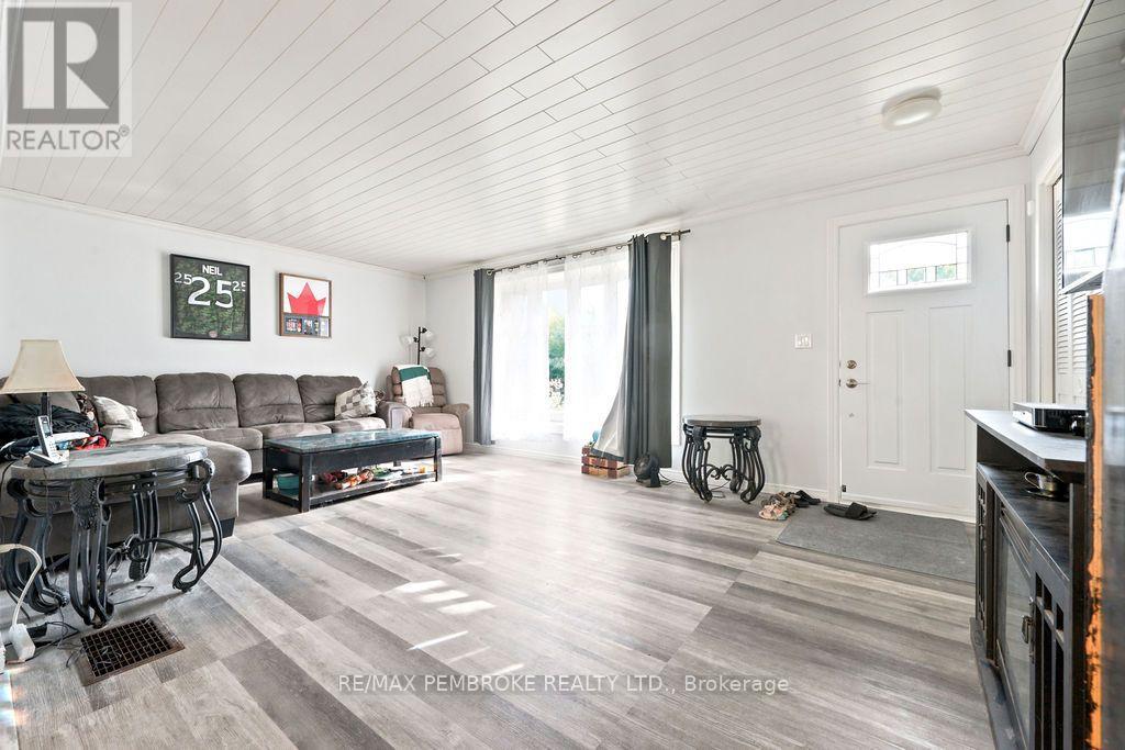 393 BIGGS ROAD - 21
