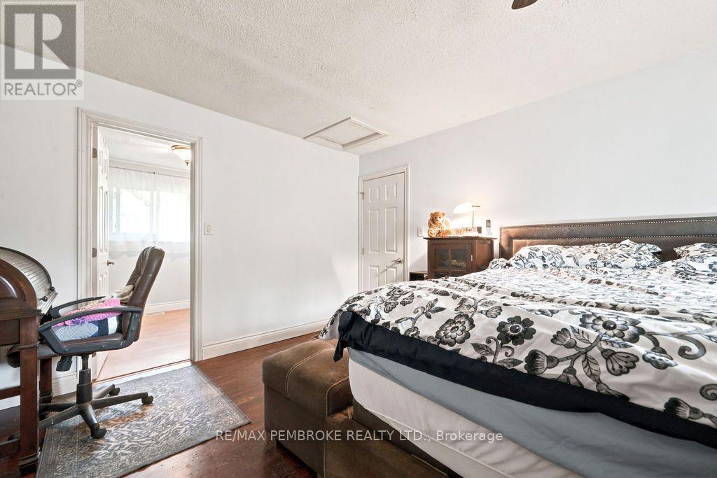 393 BIGGS ROAD - Image 28