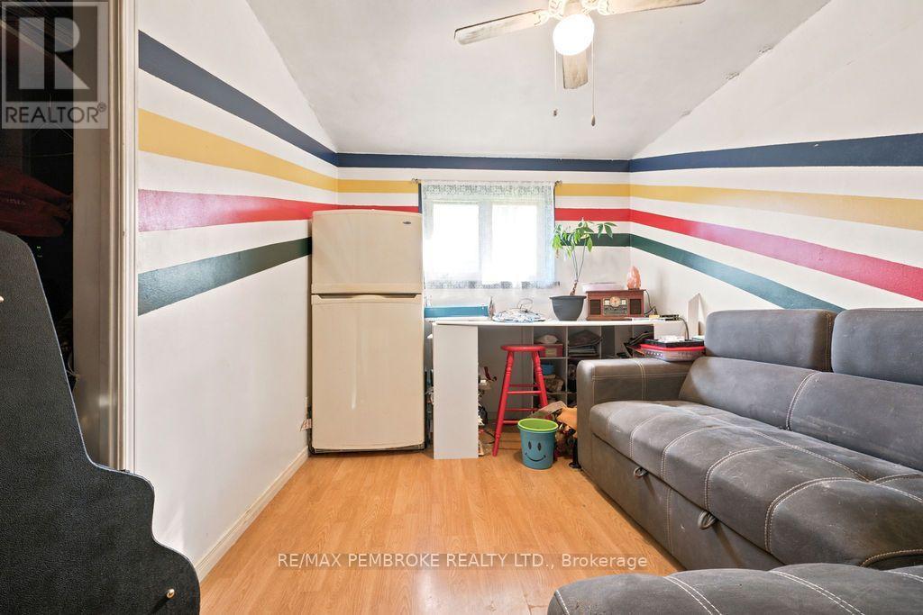393 BIGGS ROAD - Image 37