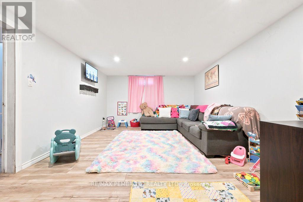 393 BIGGS ROAD - Image 39