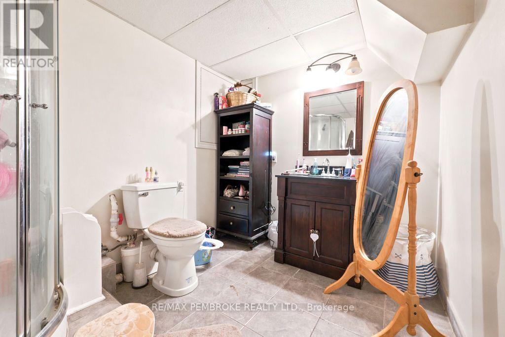 393 BIGGS ROAD - 49