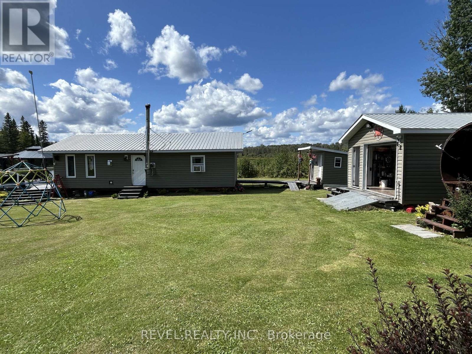 LOT 11 CARMAN TOWNSHIP - 43