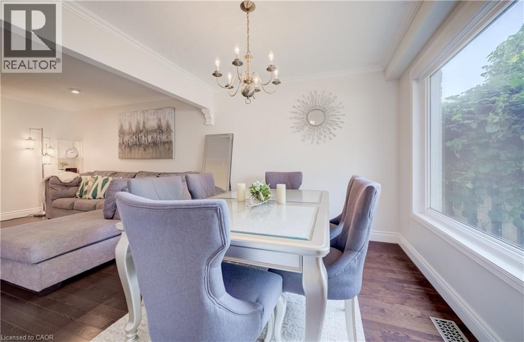 451 BURNETT Avenue - Image 11