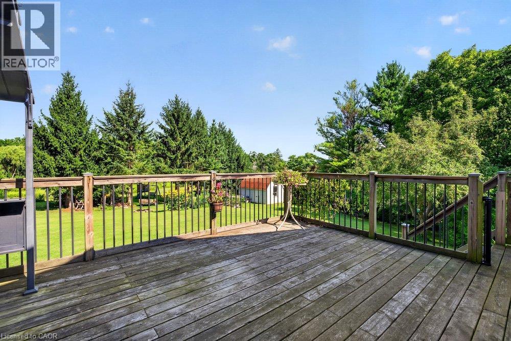 2725 BRITANNIA Road - 32