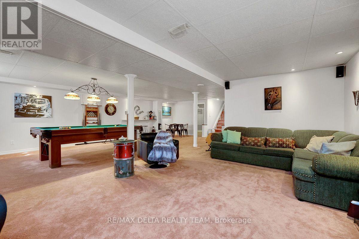 1032 VALIN STREET - 31
