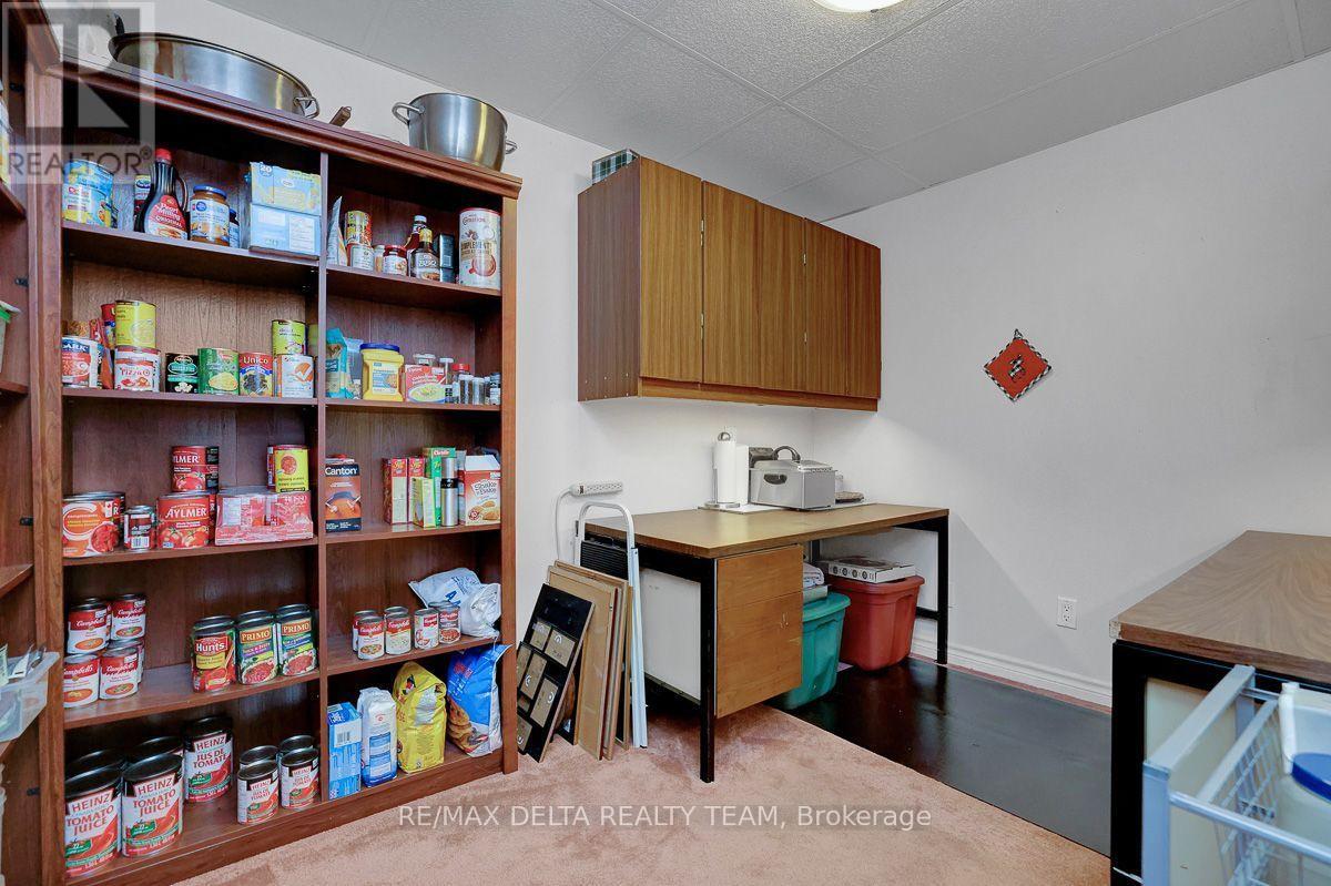 1032 VALIN STREET - 33