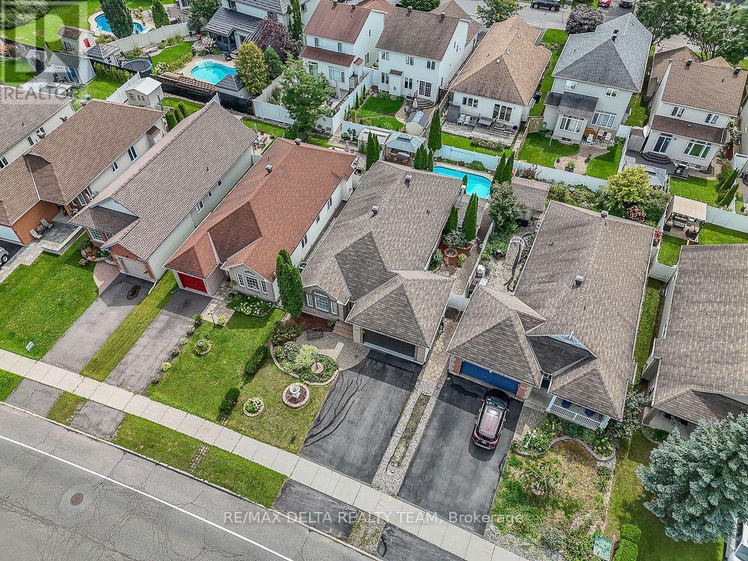 1032 VALIN STREET - Image 49
