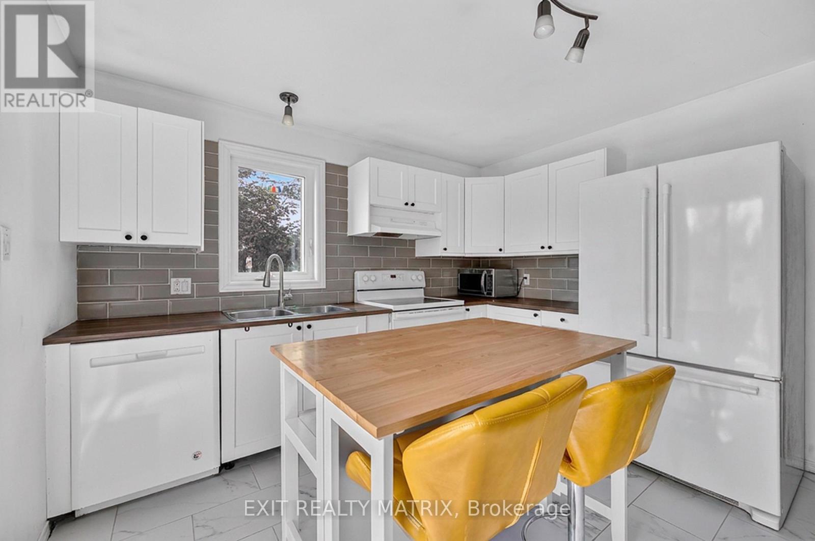 239 STIVER STREET - Image 9