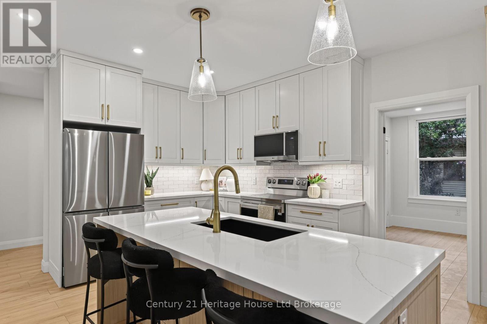 256 UNION STREET - Image 13