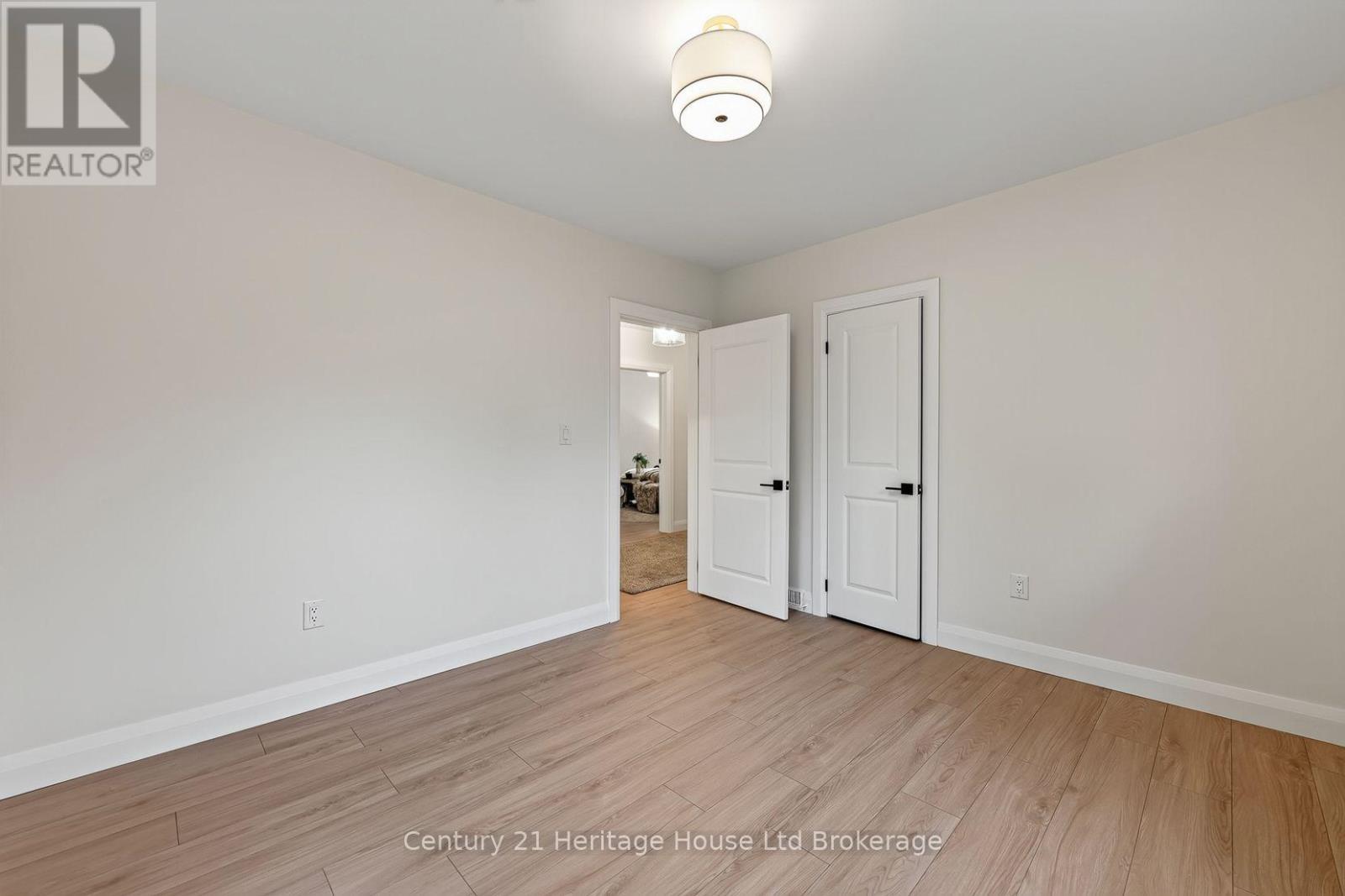256 UNION STREET - Image 29