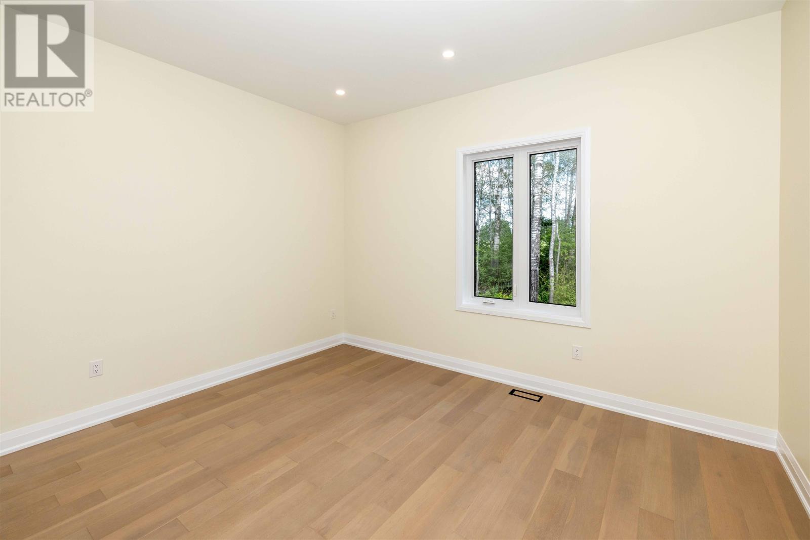 3435 King George's Park DR - Image 32