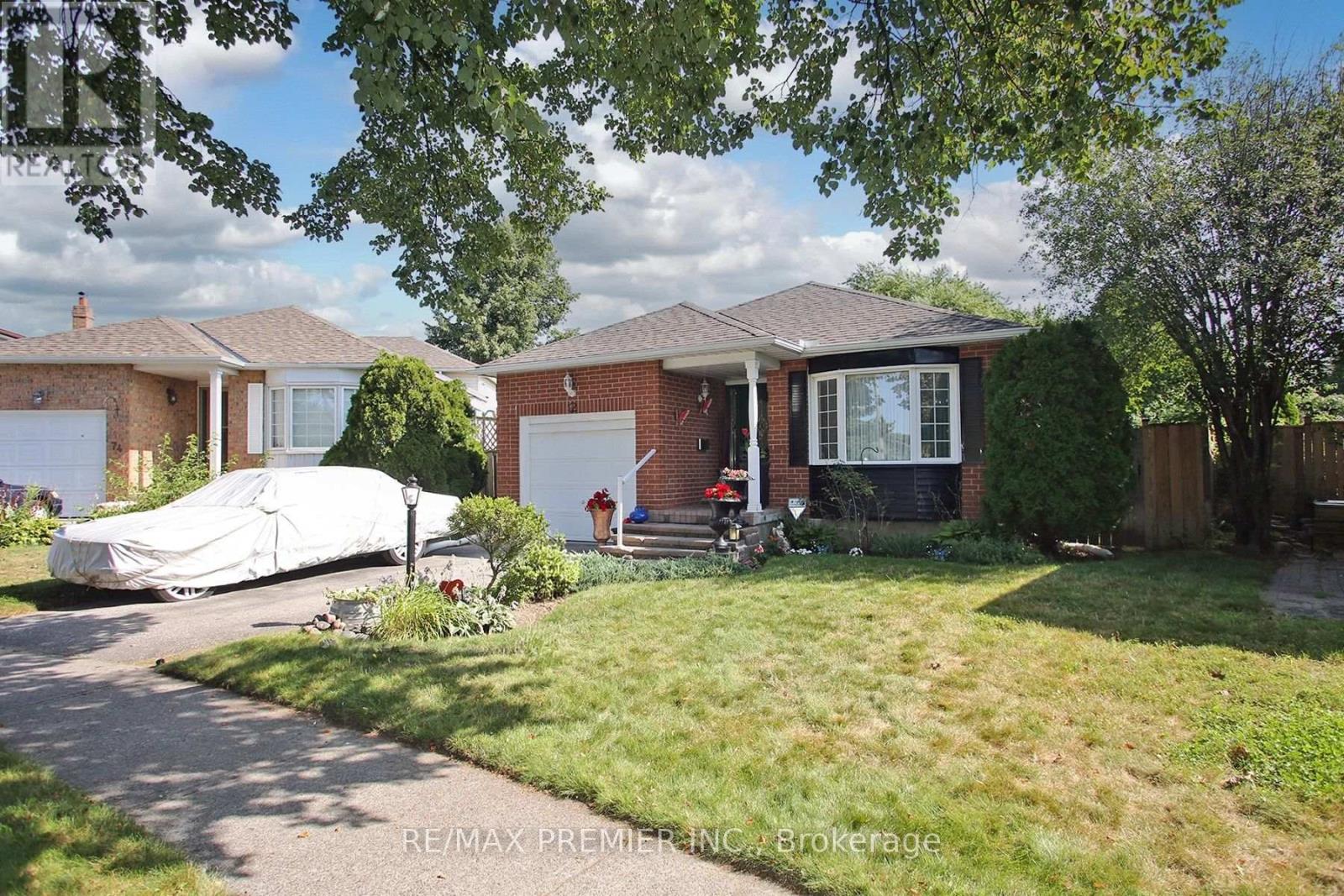 72 HOMEFIELD SQUARE - 2