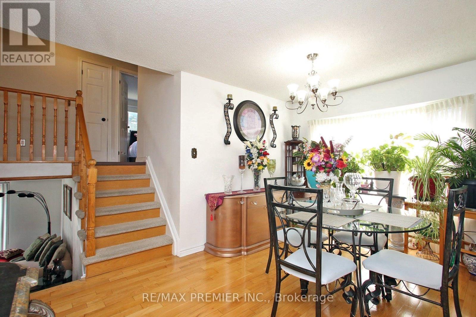 72 HOMEFIELD SQUARE - Image 6