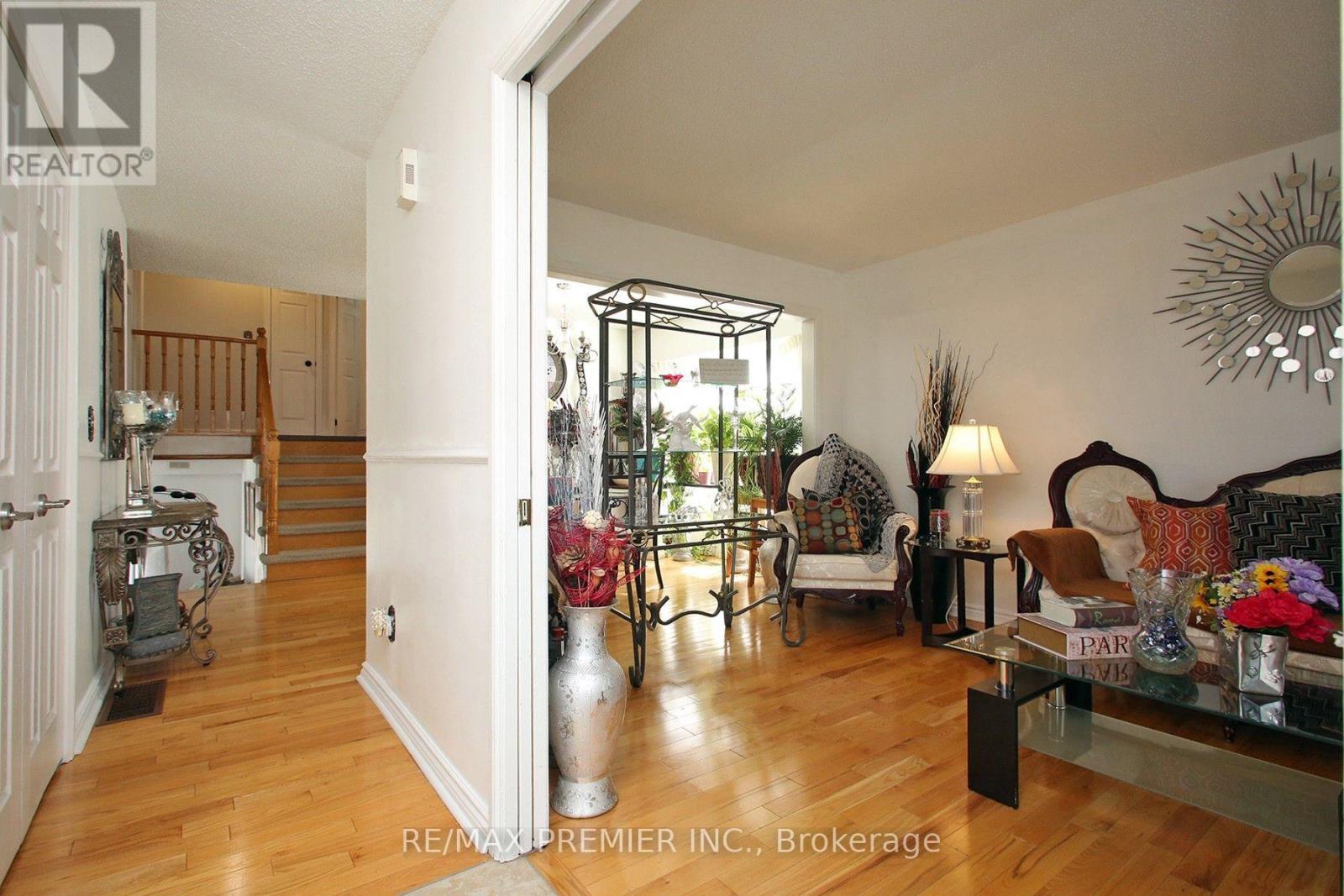 72 HOMEFIELD SQUARE - 7