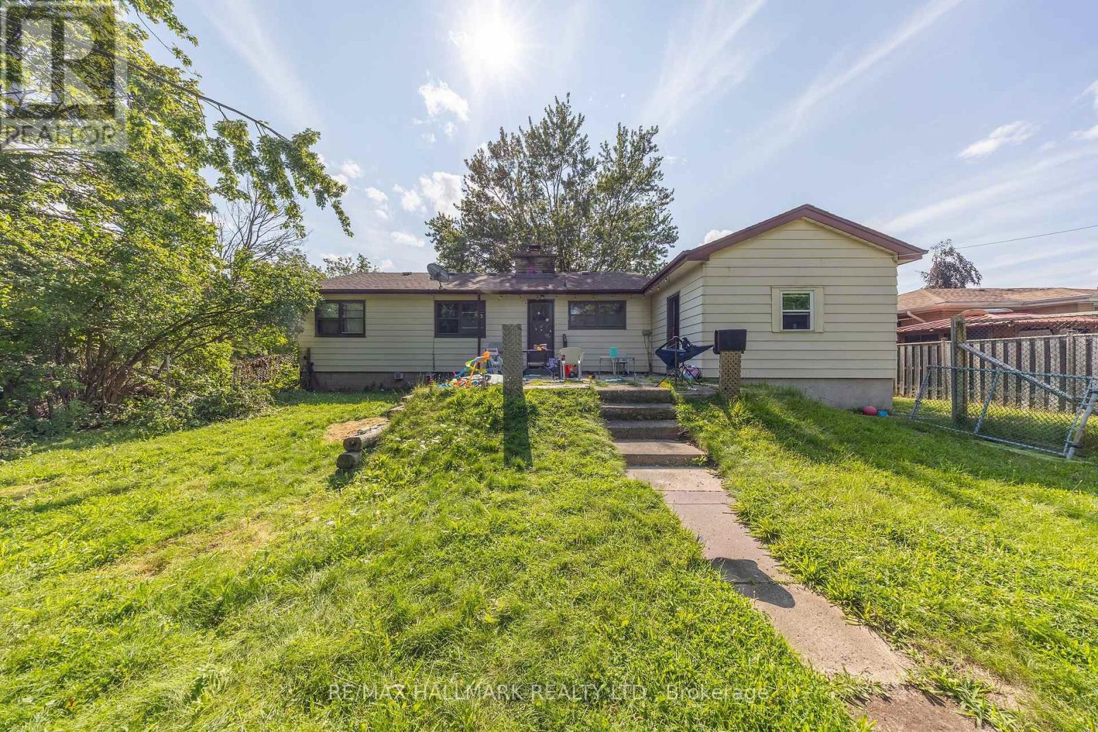 1911 GLENVIEW ROAD - 2