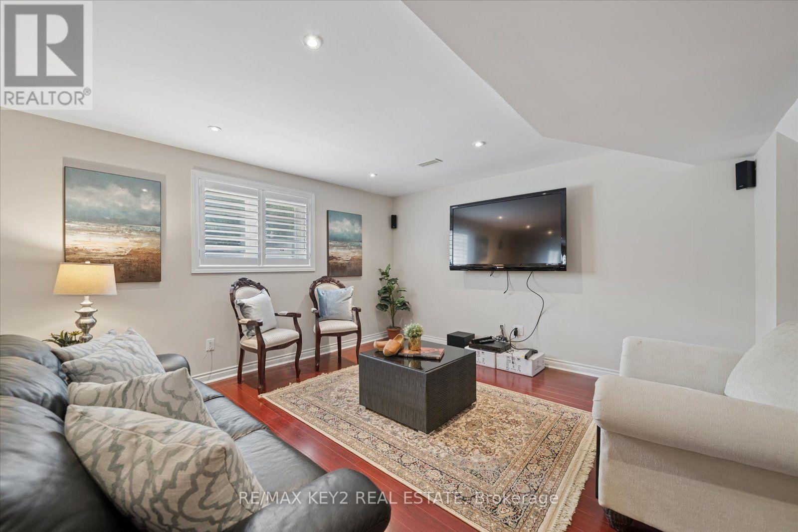 110 WALTER SCOTT CRESCENT - Image 44