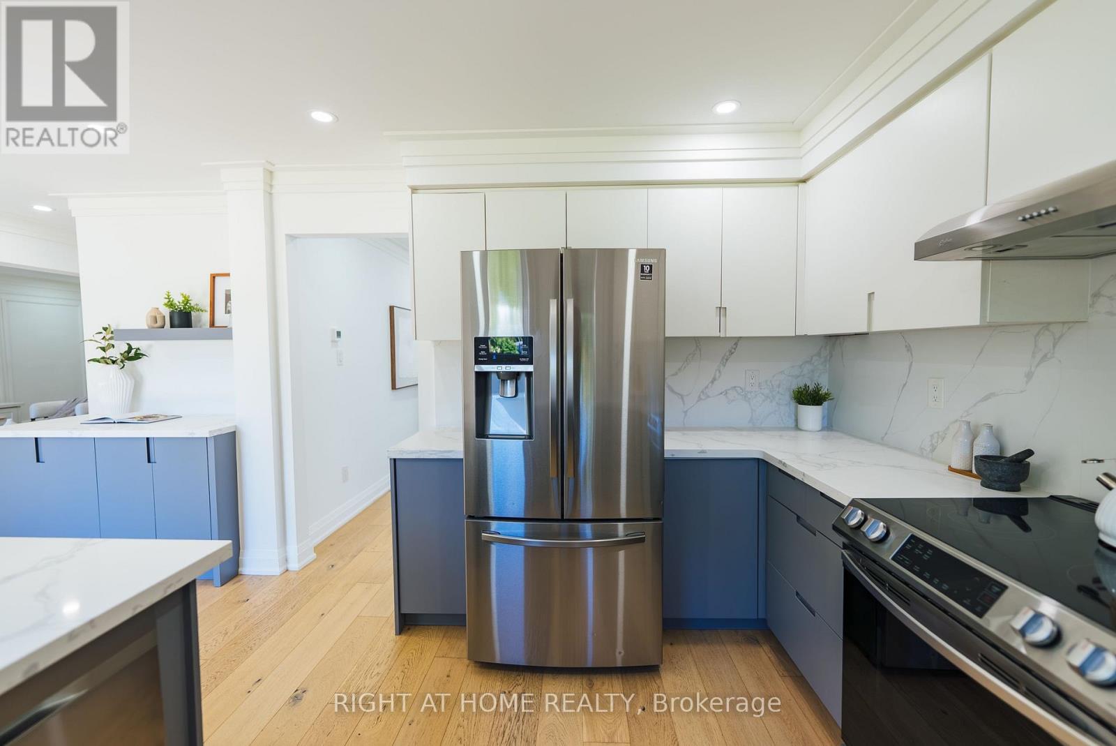 2266 TAYLORWOODS BOULEVARD - Image 13
