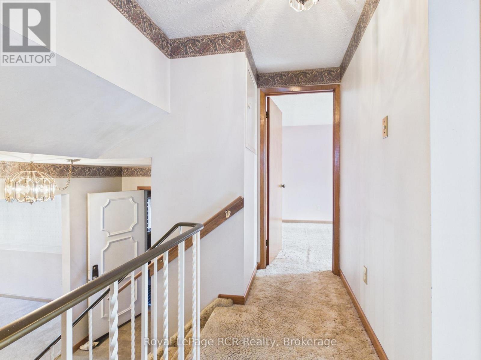 693 MACYOUNG DRIVE - Image 14