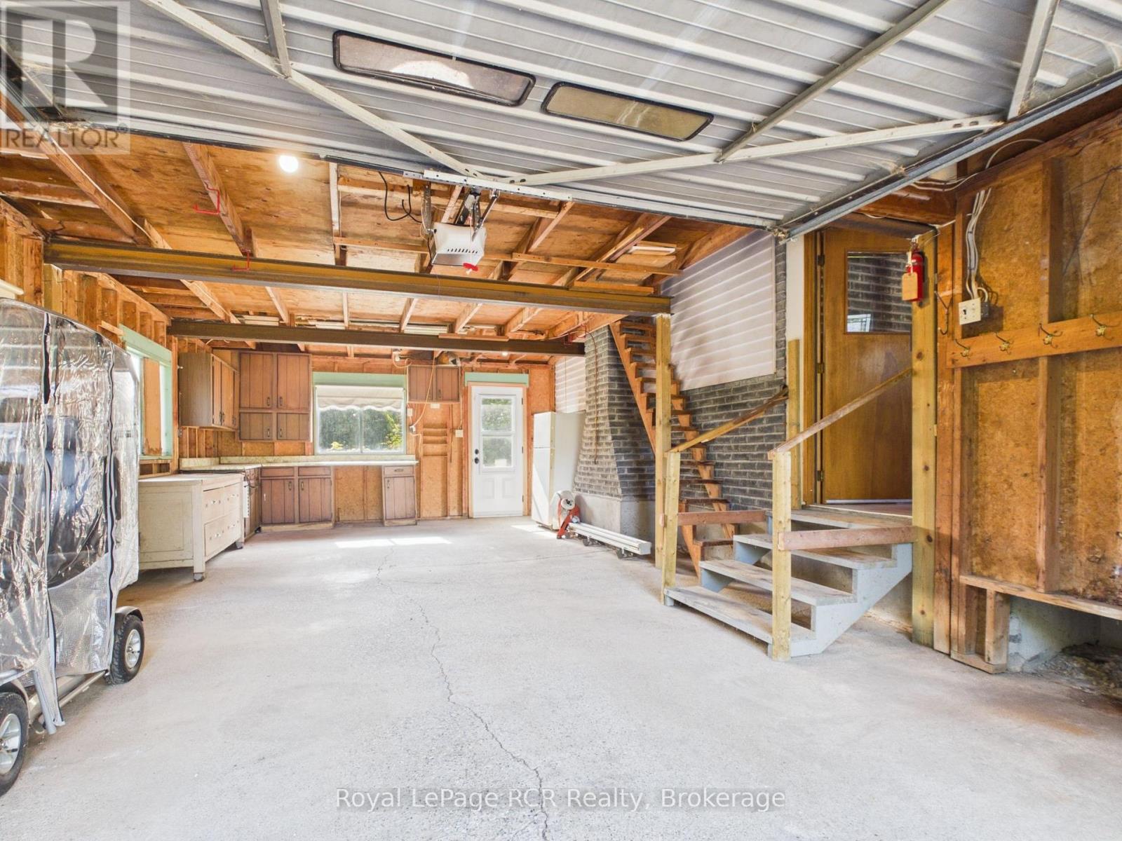 693 MACYOUNG DRIVE - 30