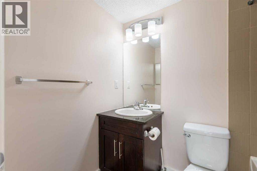 #101 7130 80 Avenue NE - 27