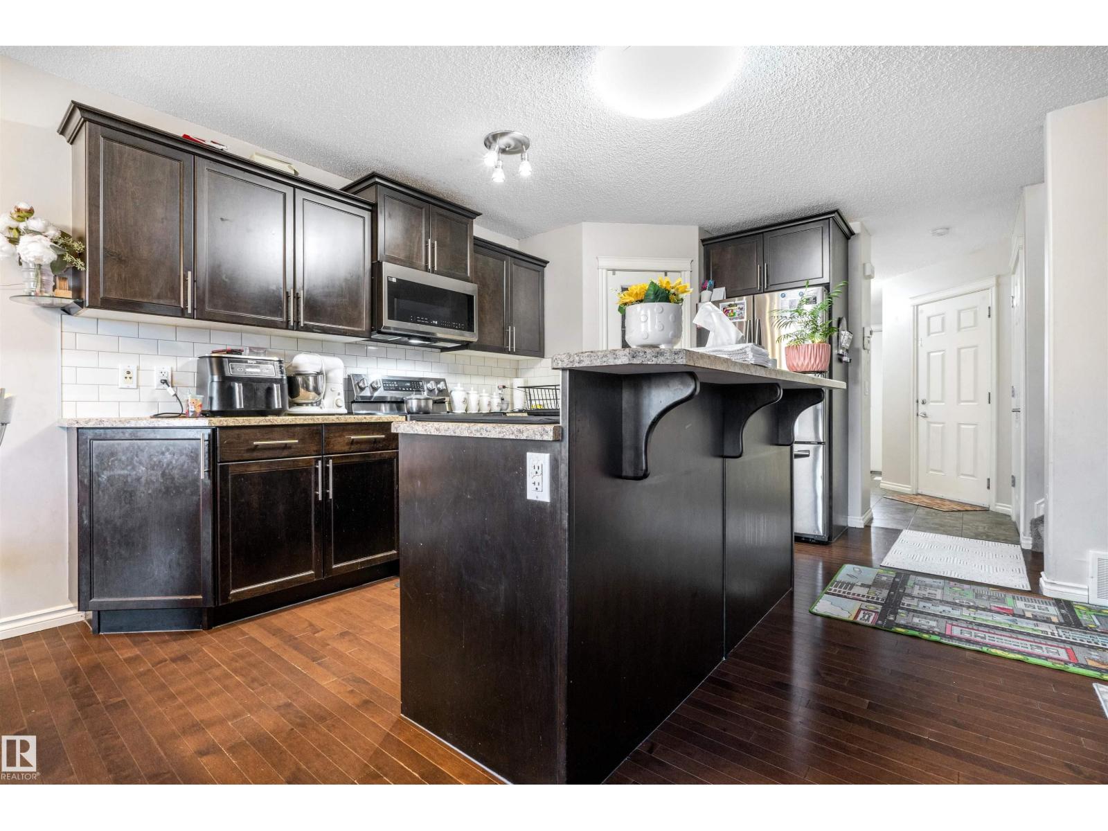 2627 29 ST NW - 10