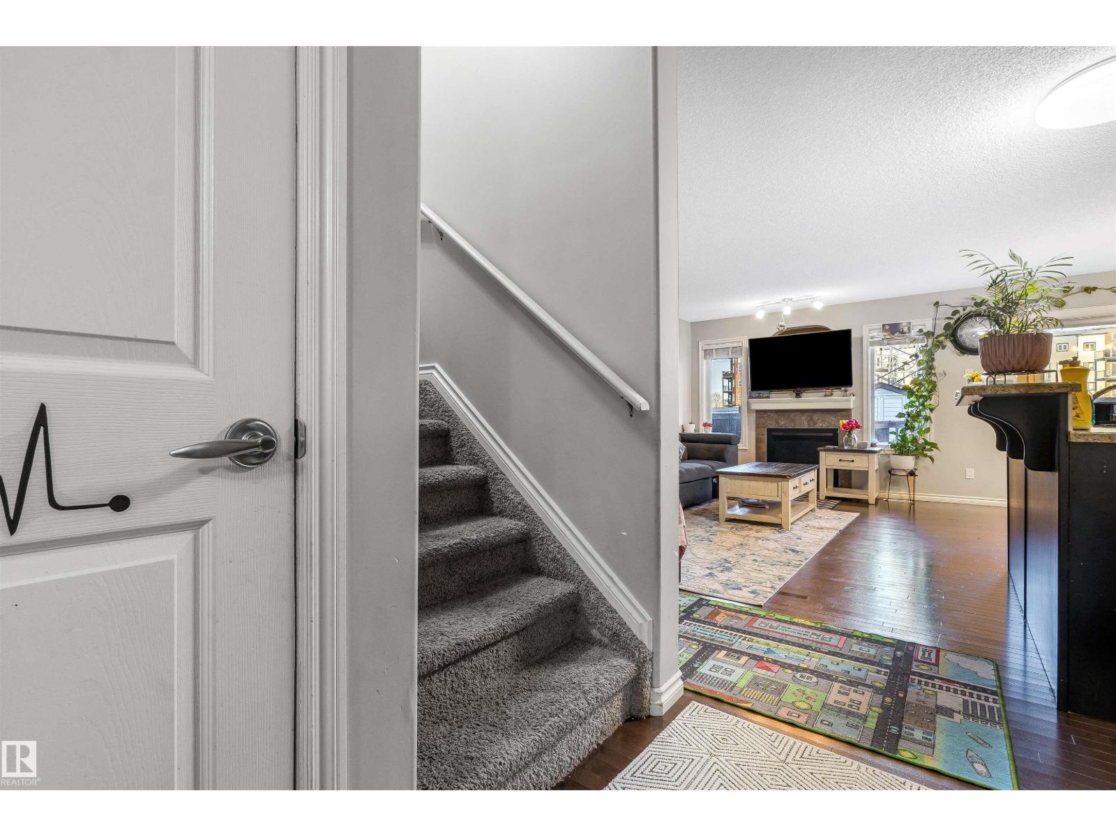 2627 29 ST NW - 28