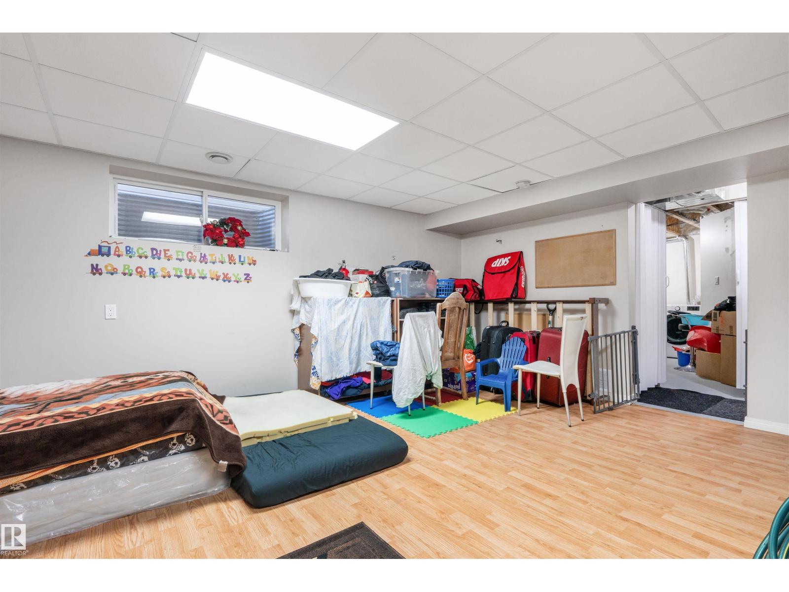 2627 29 ST NW - Image 29