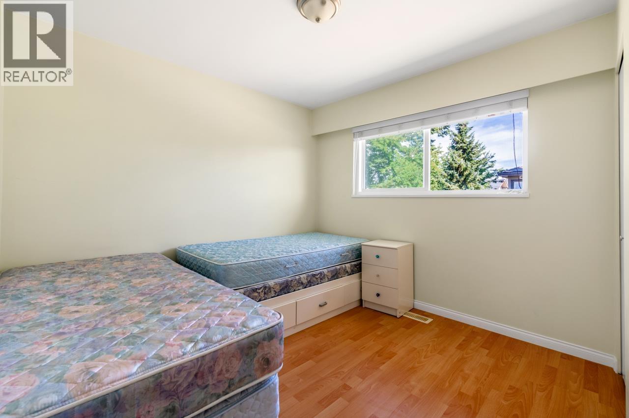 9551 SNOWDON Avenue, Richmond