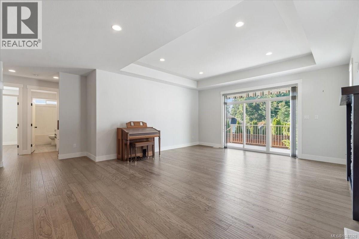 3825 Marjorie Way - 13