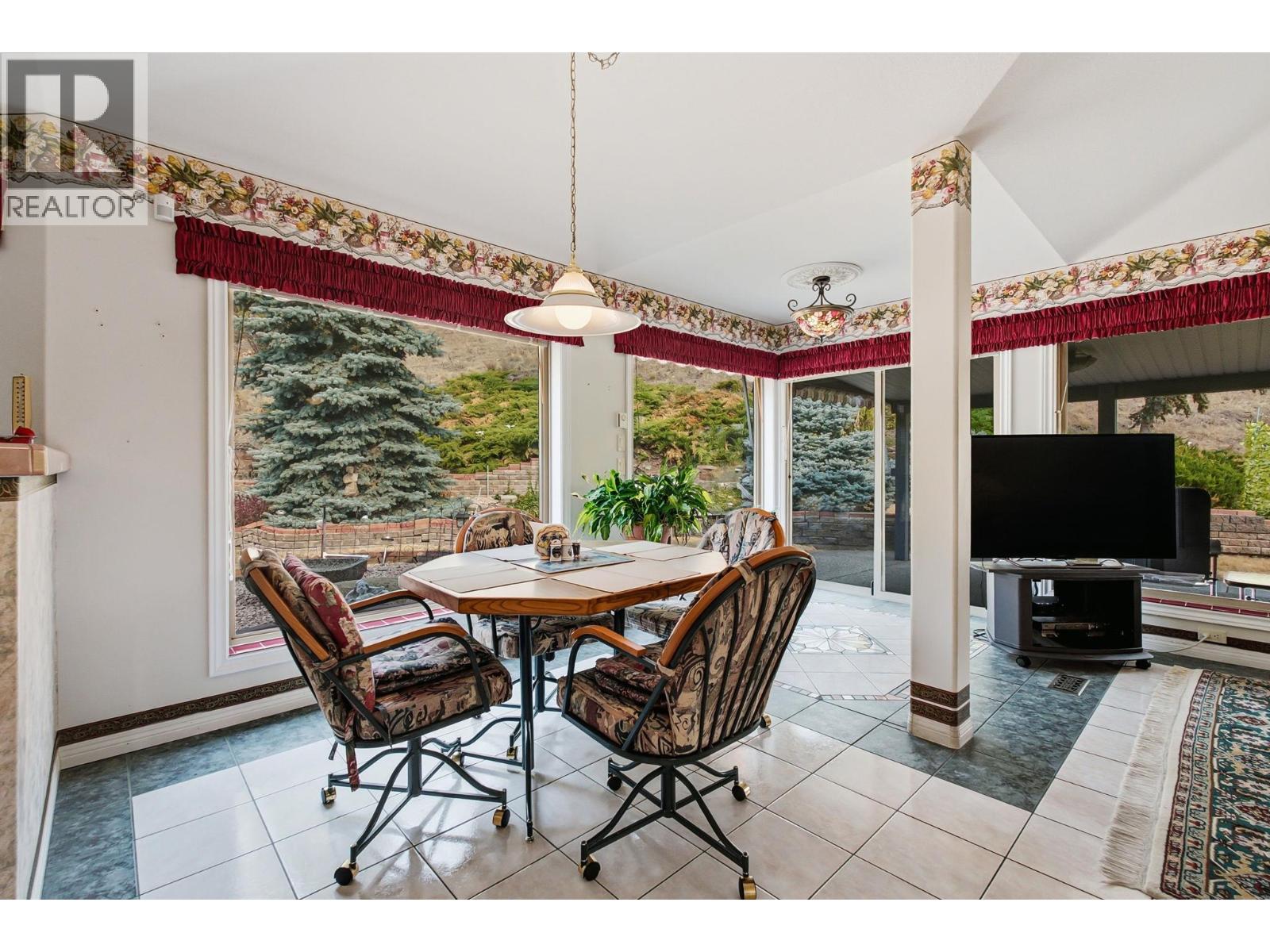 156 4074 Gellatly Road, West Kelowna