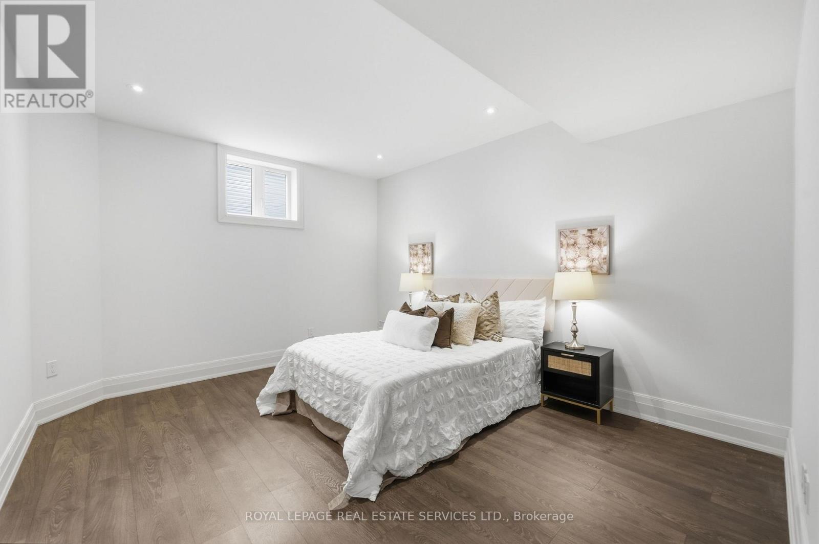 584 WEYNWAY COURT - Image 42