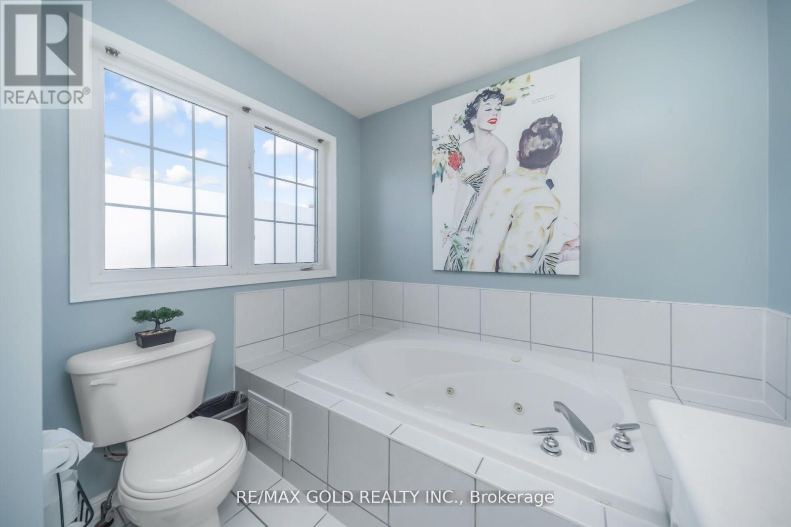 70 SWEETWOOD CIRCLE - Image 27