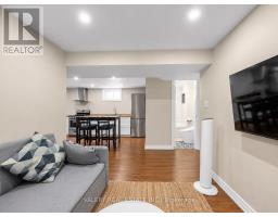 Lower #2 - 12 Arkley Crescent, Toronto, ON M9R3S3 Photo 8