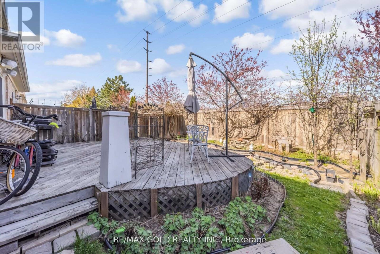 70 SWEETWOOD CIRCLE - 48