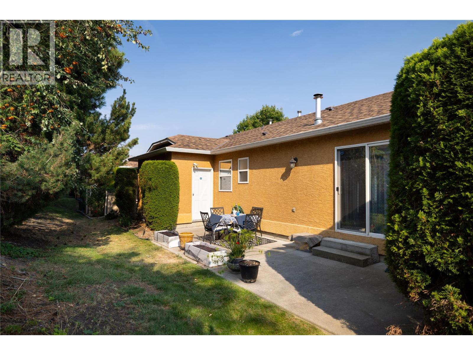 #84 2210 Louie Drive - 28