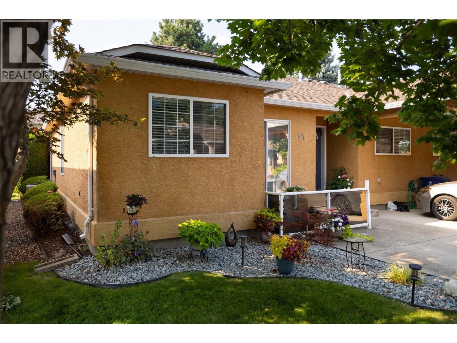 #84 2210 Louie Drive - 34