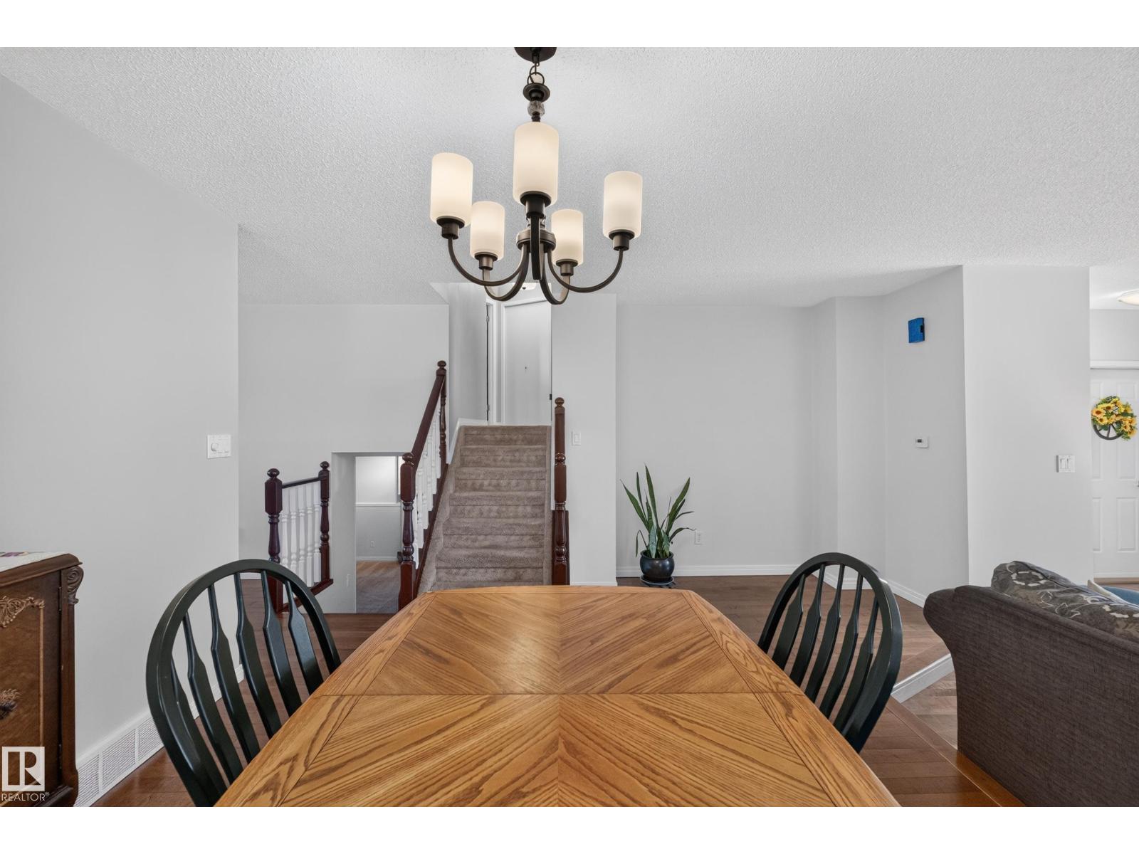 2 WOODSIDE CR - Image 6