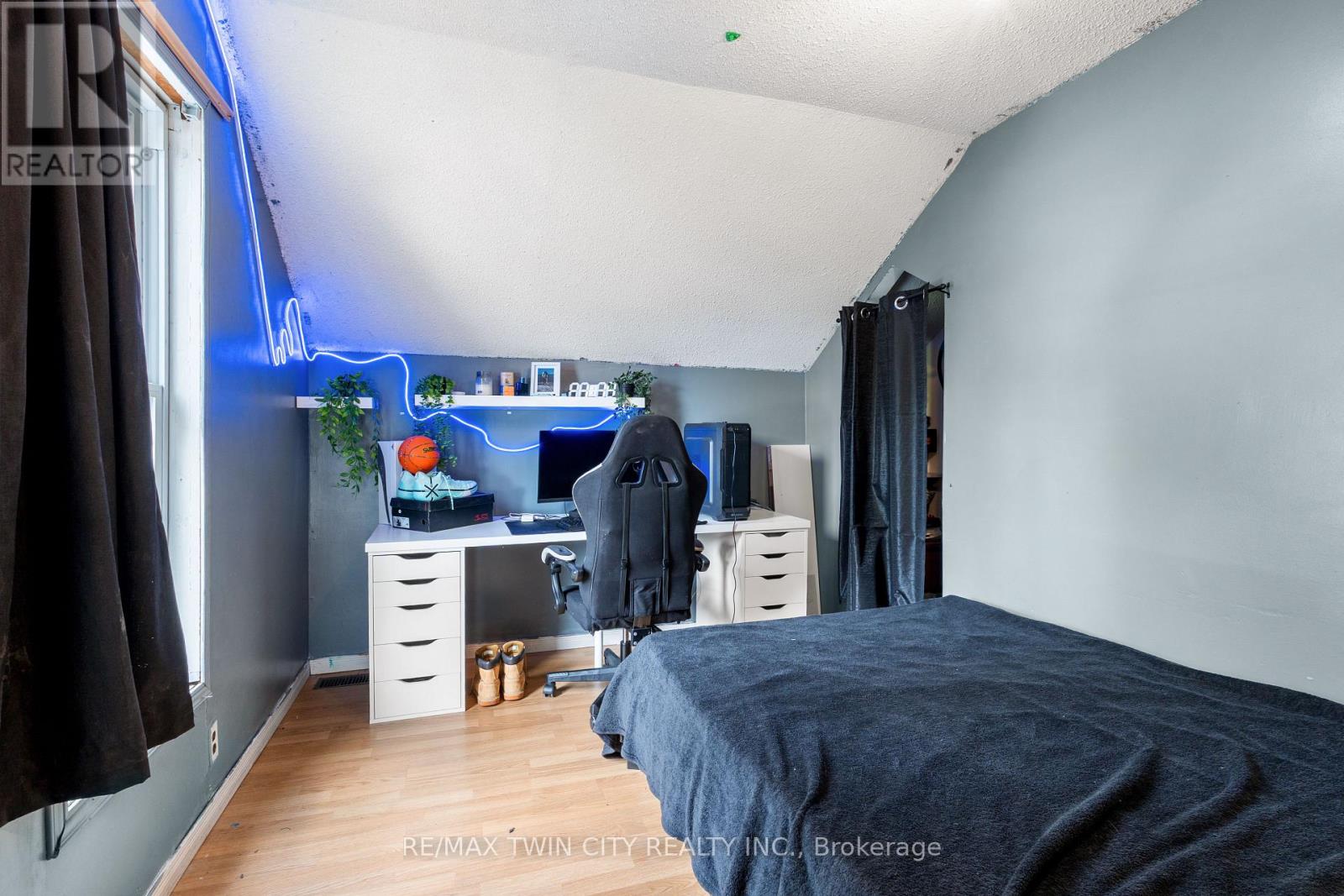 126 CAYUGA STREET - Image 34