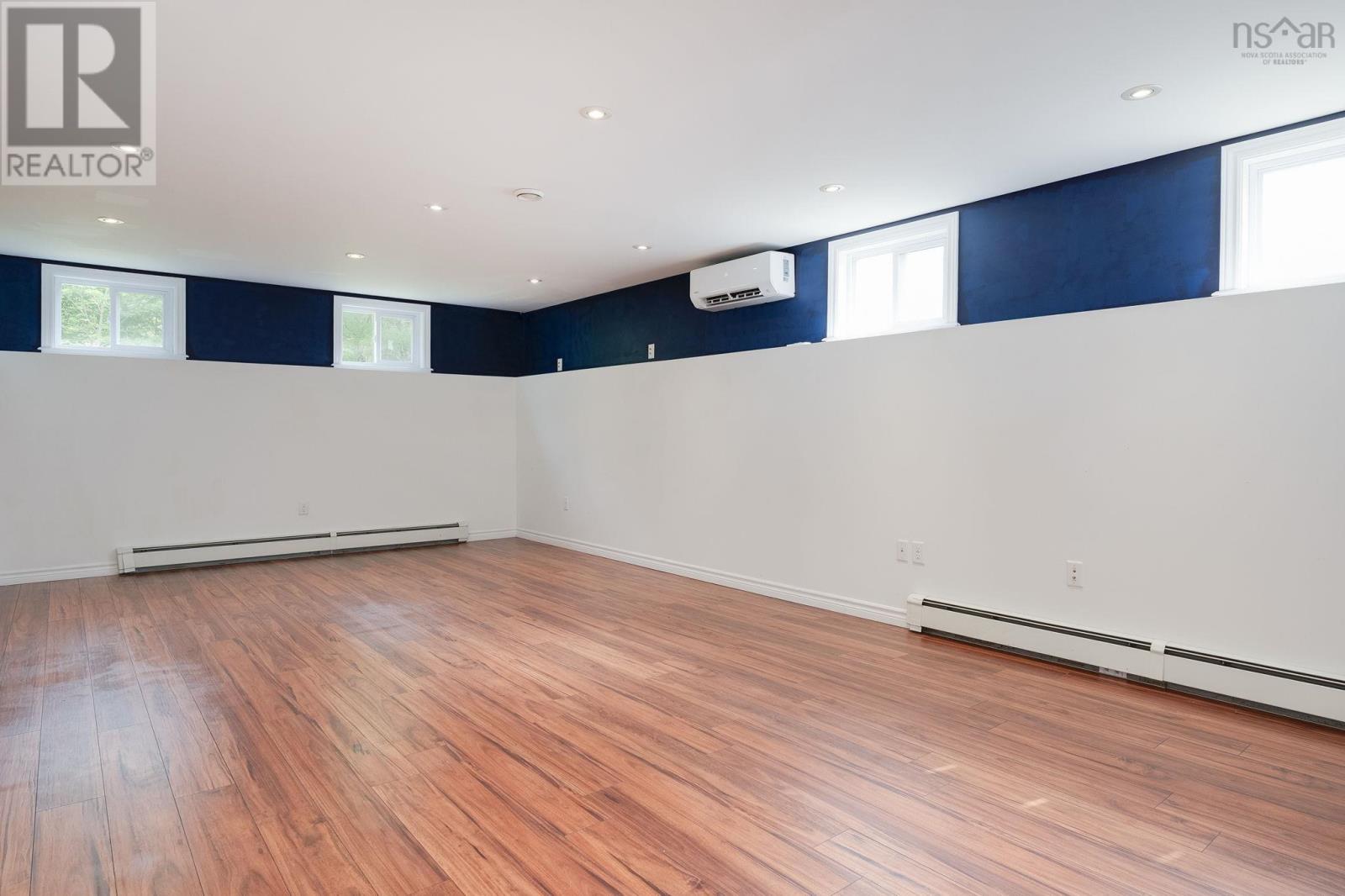 Property 38 of 47 of 107 Lancaster Drive