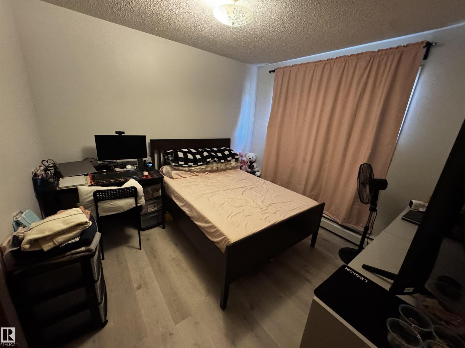10013 153 ST NW - 42