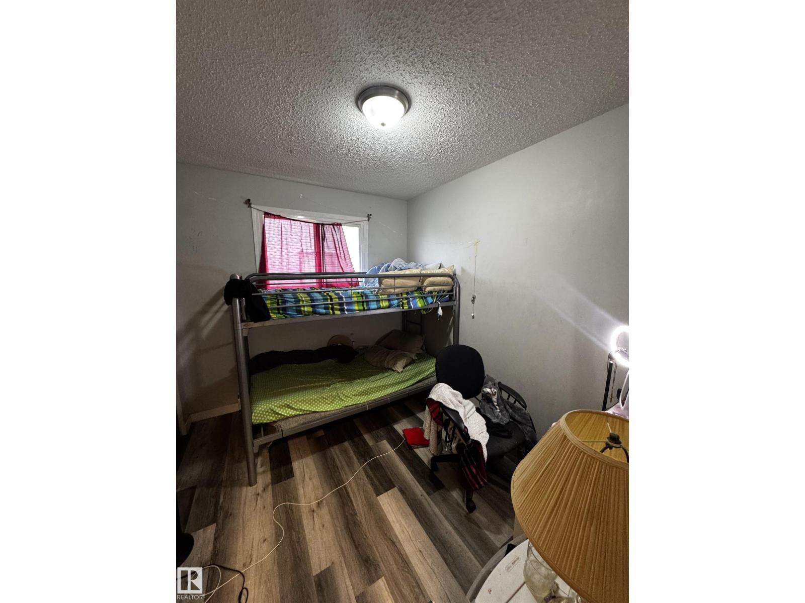 10013 153 ST NW - 30