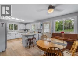 Family room - 8955 Christina Road, Prince George, BC V2K5J4 Photo 6