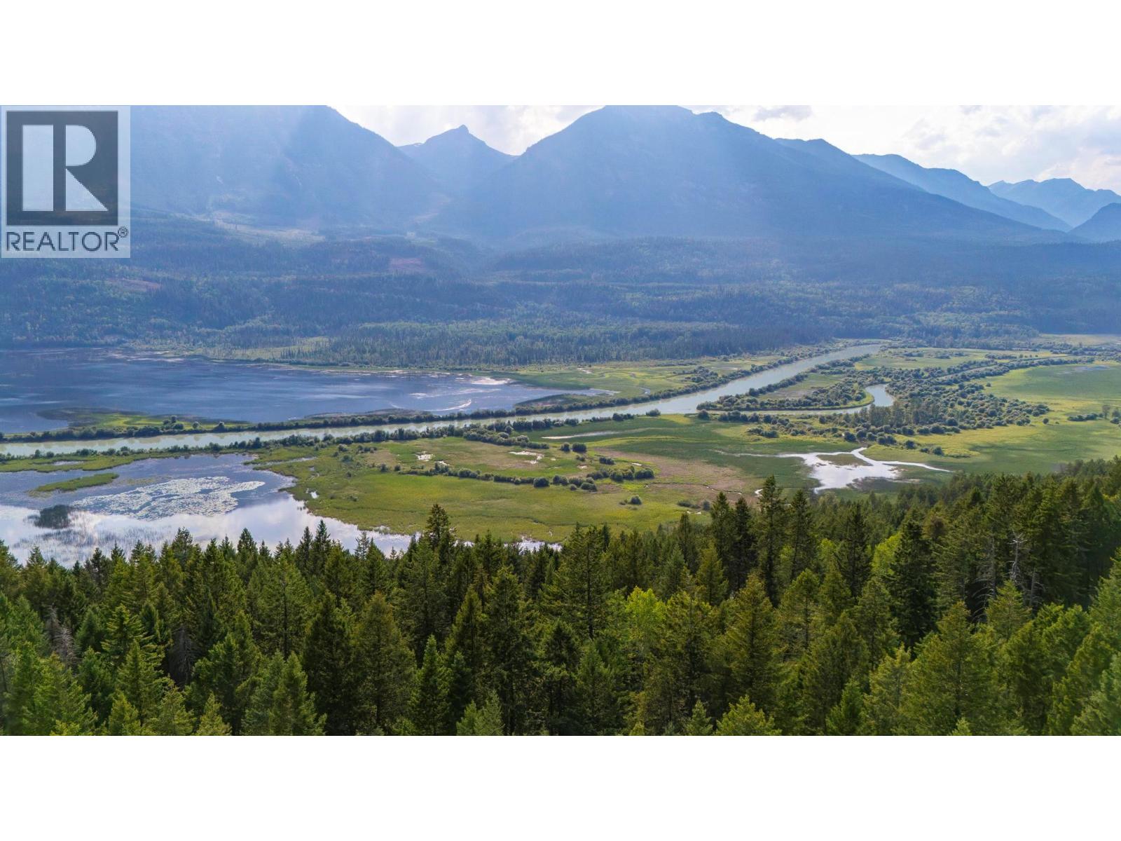 1396 Campbell Road, Golden, British Columbia, V0A1H7, Golden, British Columbia — photo 4 of 5