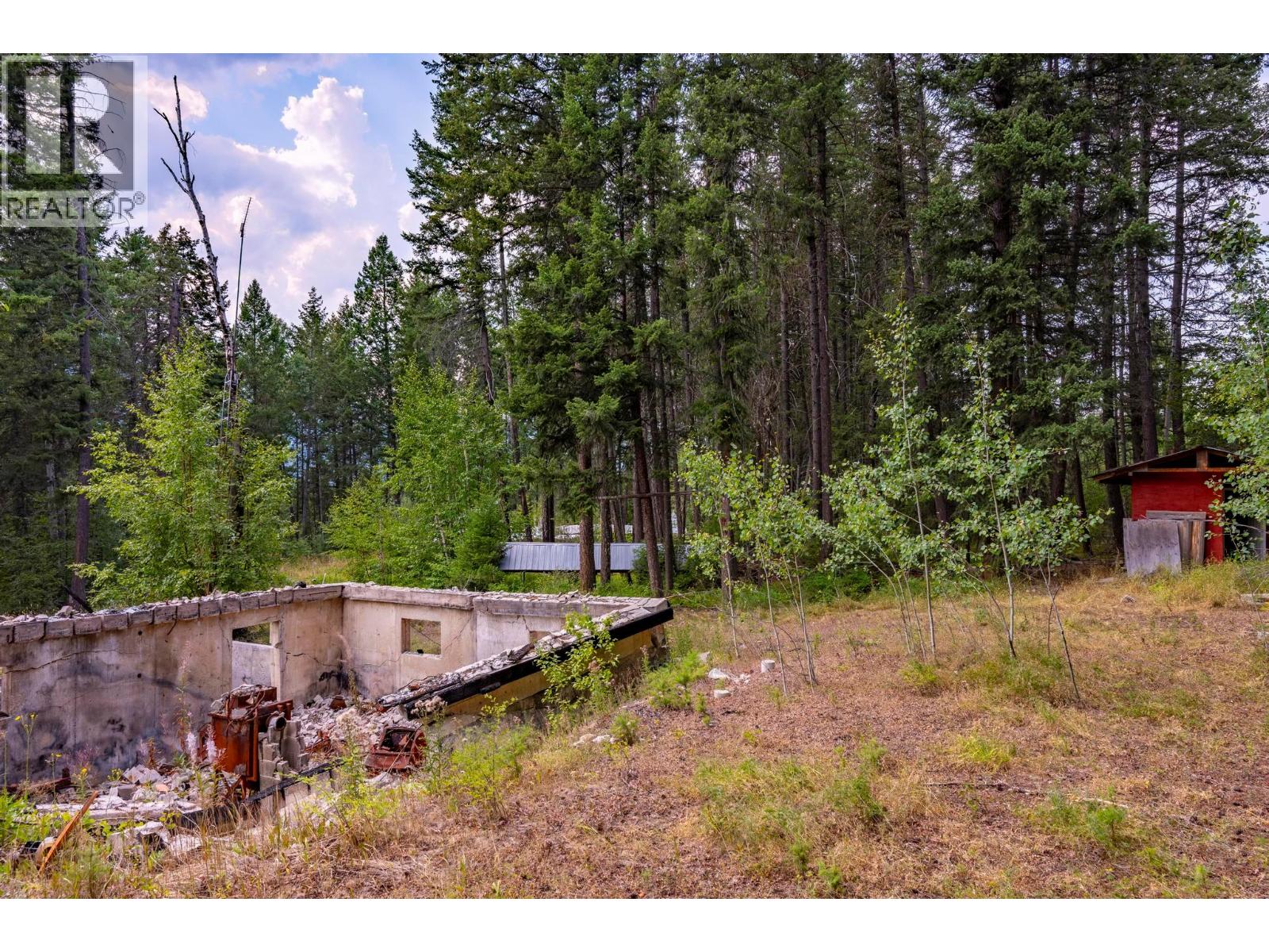  1396 Campbell Road, Golden - Image 1