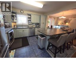 Dining room - 144 Chamberlain Crescent, Tumbler Ridge, BC V0C2W0 Photo 14