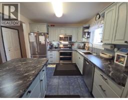 144 Chamberlain Crescent, Tumbler Ridge, BC V0C2W0 Photo 17