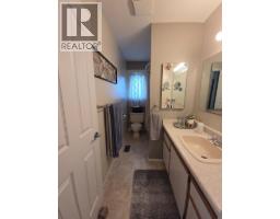 144 Chamberlain Crescent, Tumbler Ridge, BC V0C2W0 Photo 32